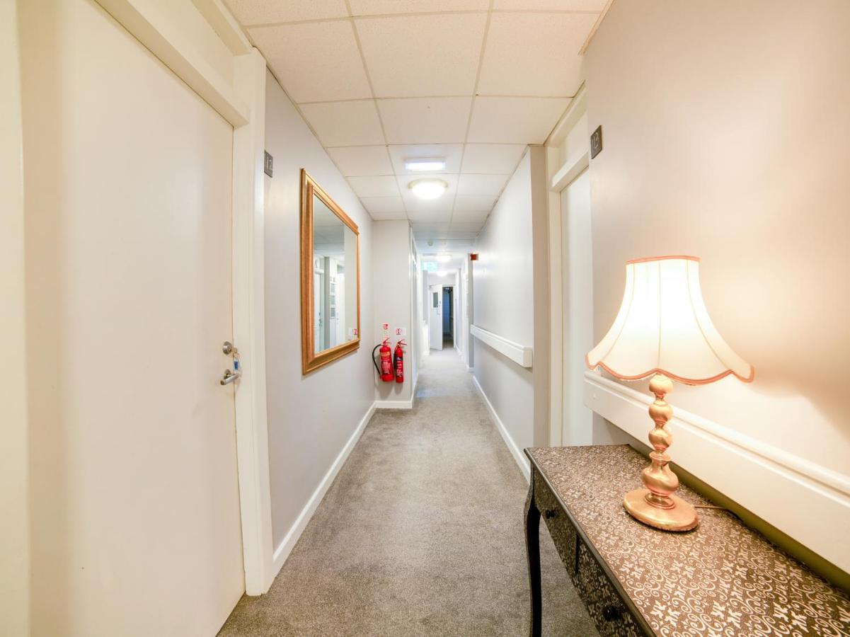 Rambler Travel Inn Портстюърт Екстериор снимка