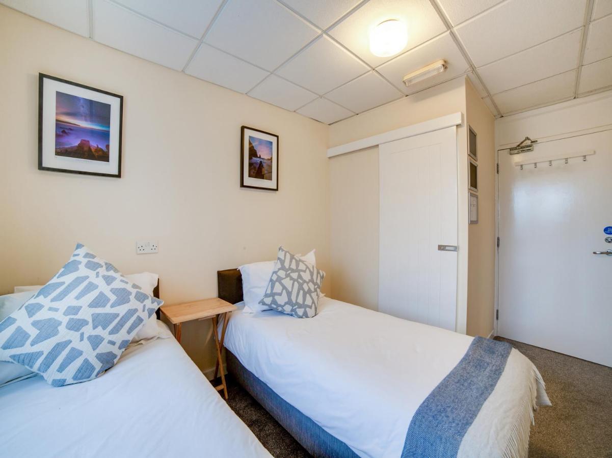 Rambler Travel Inn Портстюърт Екстериор снимка